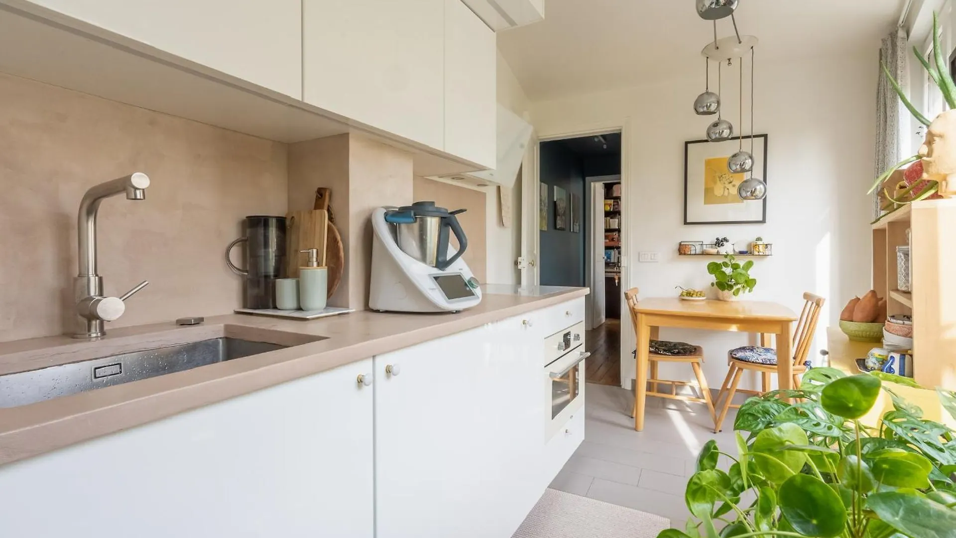 Апартаменты Bel Appartement Cosy, Emplacement Ideal Париж